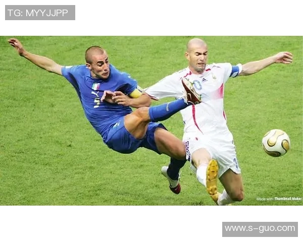 古代足球明星的传奇故事与现代球星的异同探讨 古代足球明星的传奇故事与现代球星的异同探讨